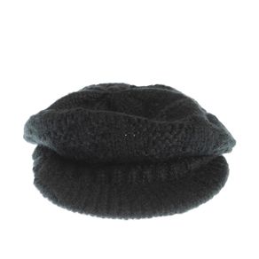 Sapca neagra, tricotata
