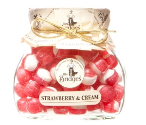 Bomboane - strawberry and cream | mrs. bridges