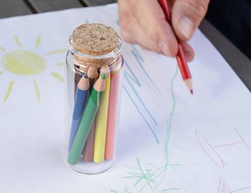 Set 12 creioane colorate in borcan | Kikkerland