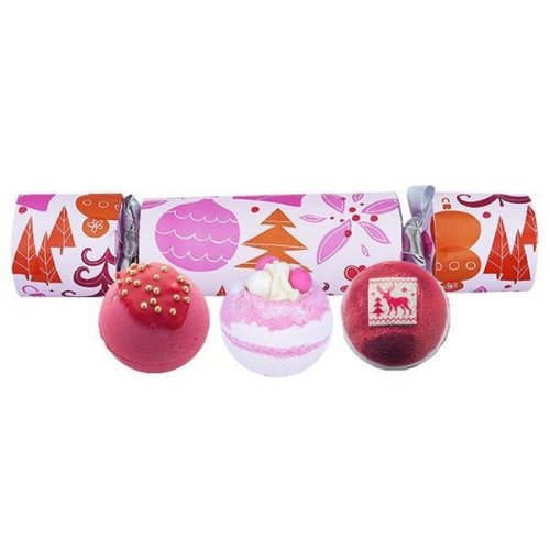 Set cadou We Wish you a Rosy Christmas Cracker, 3 produse 3x160g, bile de baie, Bomb Cosmetics