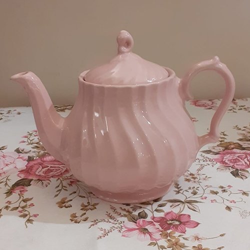 Ceainic Finland din ceramica roz 17 cm