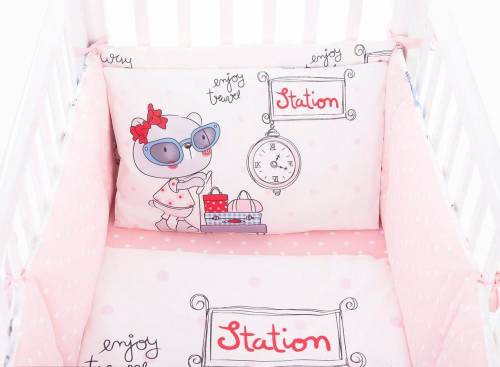 Lenjerie patut cu 6 piese si protectii laterale complete Pink Station 60x120 cm